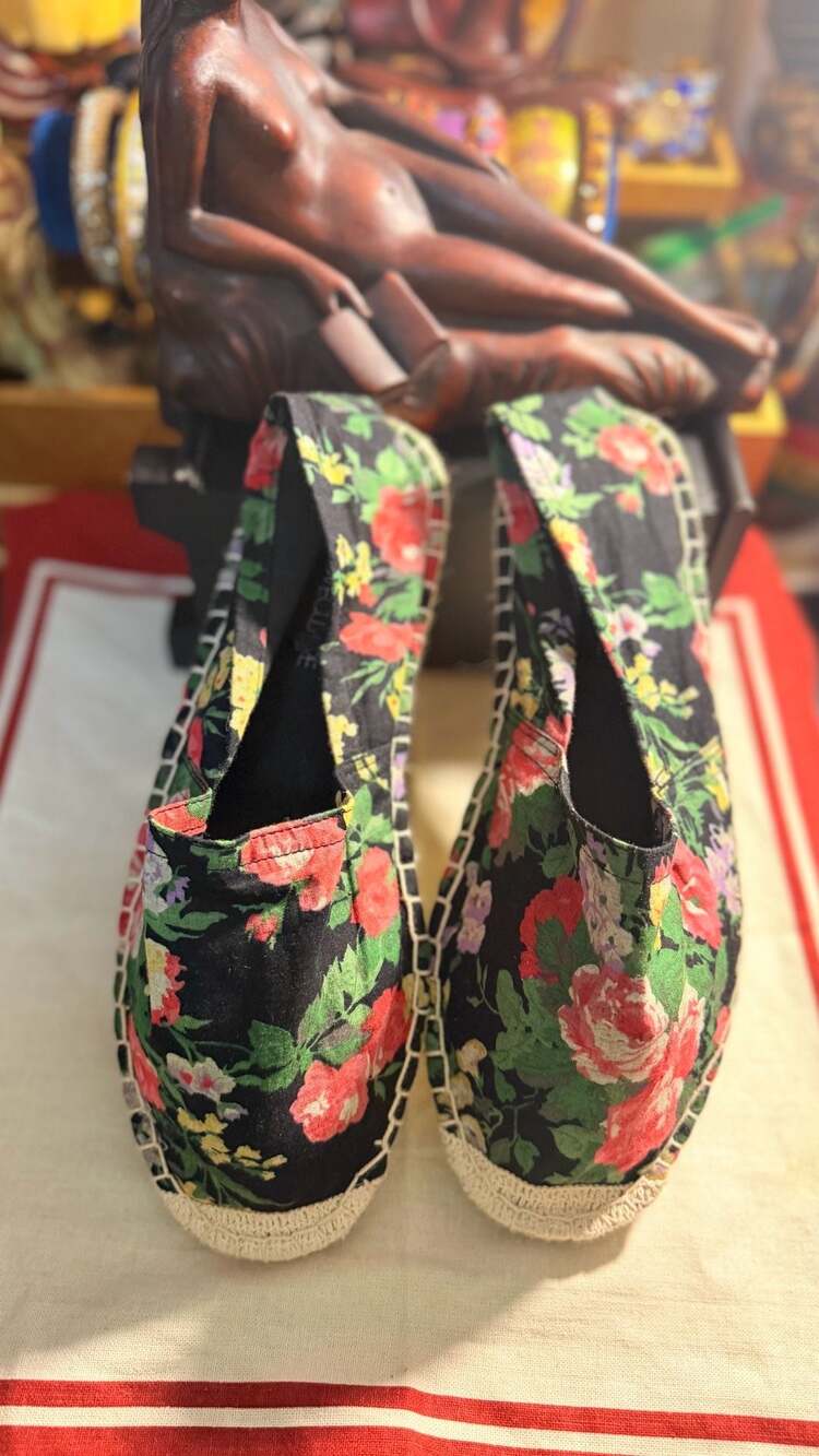 Love Culture Women's Floral Print Canvas Espadrille Slip-on Flats
